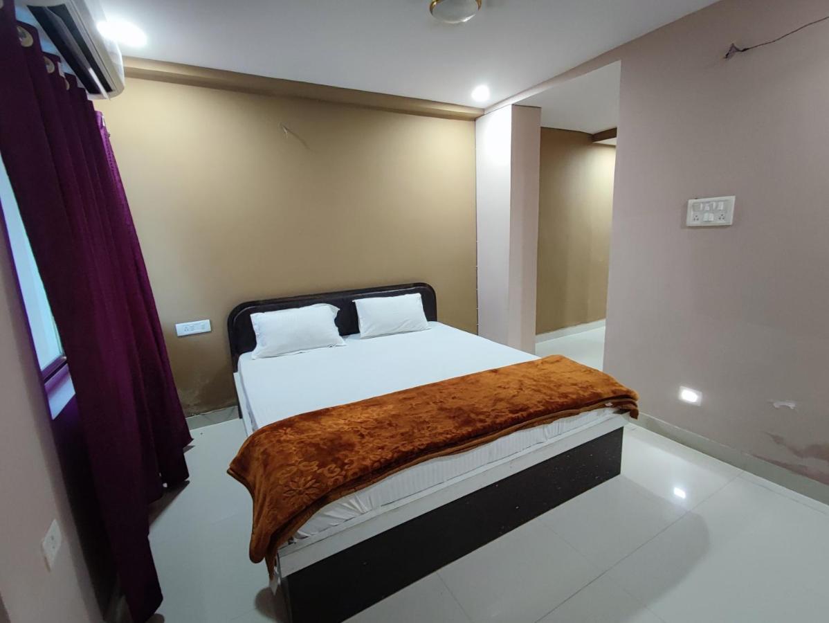 Hotel Kanha Shyam Madhubani Exterior foto